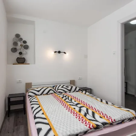 Apartman Retiro *